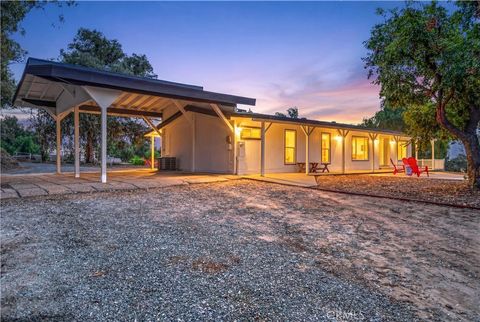 Tiny photo for 36210 Tonto Ln, Temecula, CA 92592 (MLS # SW26085114)