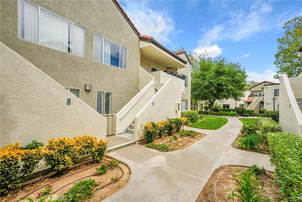 The Vistas (VAVI) - Residential