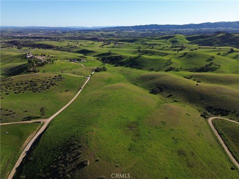 Tiny photo for 1641 Sutliff Road, Paso Robles, CA 93446 (MLS # NS26030854)