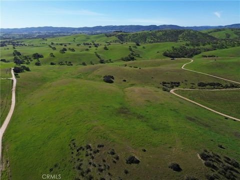 Tiny photo for 1641 Sutliff Road, Paso Robles, CA 93446 (MLS # NS26030854)