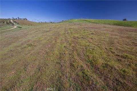 Tiny photo for 1641 Sutliff Road, Paso Robles, CA 93446 (MLS # NS26030854)
