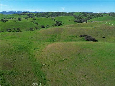 Tiny photo for 1641 Sutliff Road, Paso Robles, CA 93446 (MLS # NS26030854)