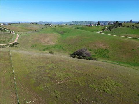 Tiny photo for 1641 Sutliff Road, Paso Robles, CA 93446 (MLS # NS26030854)