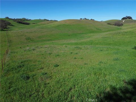 Tiny photo for 1641 Sutliff Road, Paso Robles, CA 93446 (MLS # NS26030854)