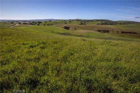 Tiny photo for 1641 Sutliff Road, Paso Robles, CA 93446 (MLS # NS26030854)
