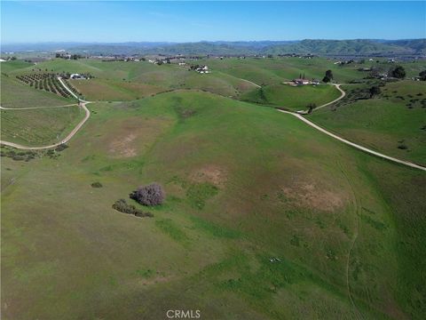 Tiny photo for 1641 Sutliff Road, Paso Robles, CA 93446 (MLS # NS26030854)