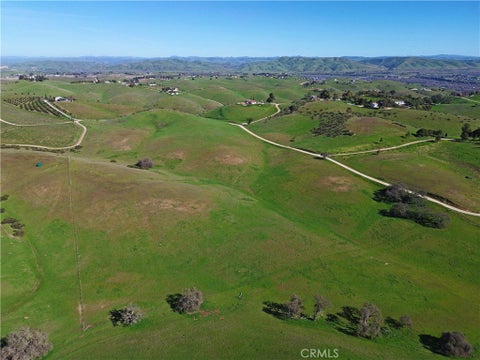 Tiny photo for 1641 Sutliff Road, Paso Robles, CA 93446 (MLS # NS26030854)