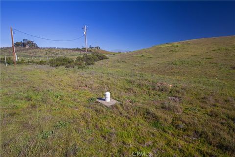 Tiny photo for 1641 Sutliff Road, Paso Robles, CA 93446 (MLS # NS26030854)