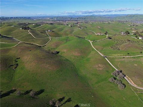 Tiny photo for 1641 Sutliff Road, Paso Robles, CA 93446 (MLS # NS26030854)