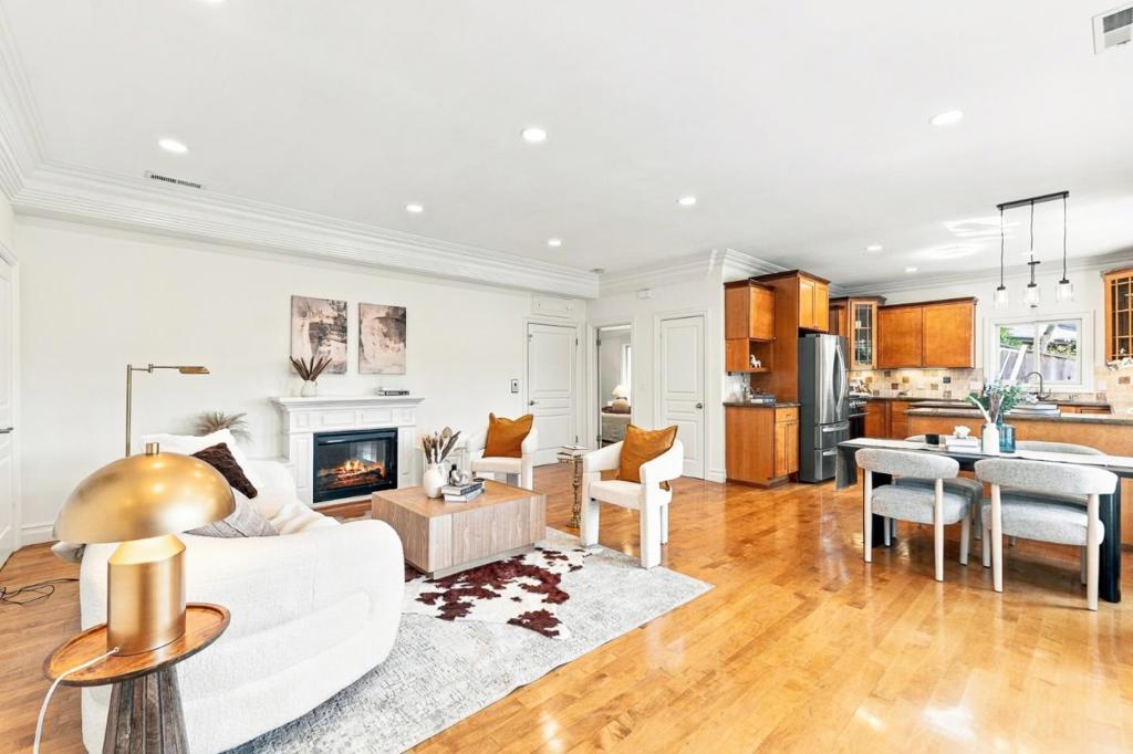 2702 Monte Cresta Drive