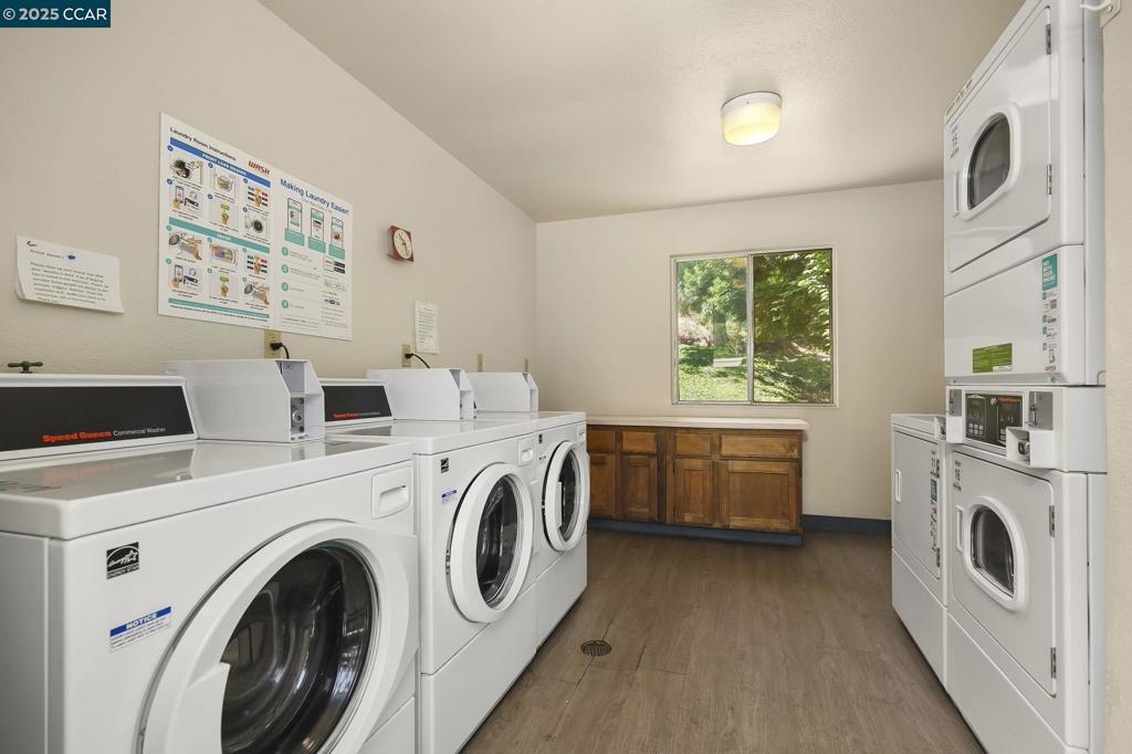 KIRKWOOD KNOLLS - Residential