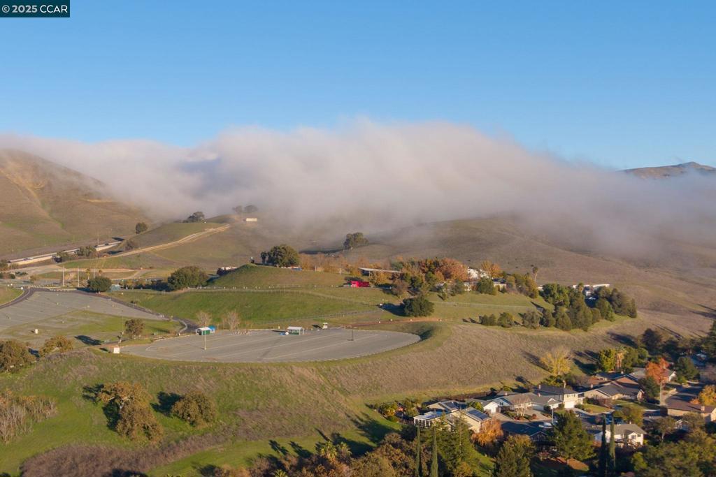 KIRKWOOD KNOLLS - Residential