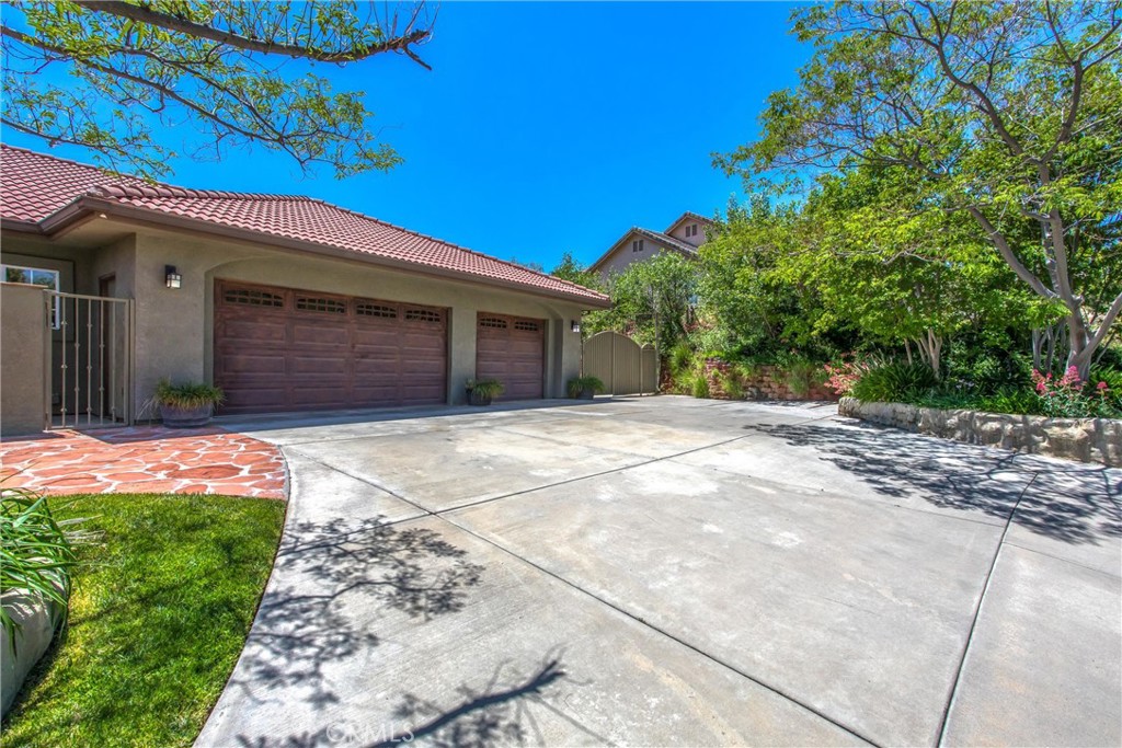 34879 Olive Tree Lane