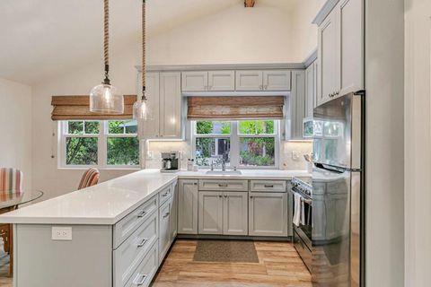 Tiny photo for 404 Shamrock Drive, Campbell, CA 95008 (MLS # ML82037467)