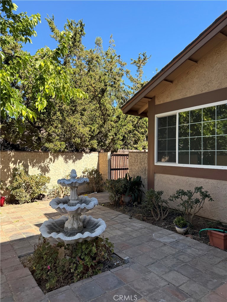 5824 E Camino Pinzon