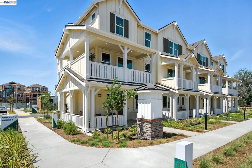 4707 Marengo Common