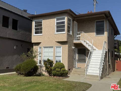Photo of 2616 S Barrington Avenue, Los Angeles, CA 90064 (MLS # 26851823)