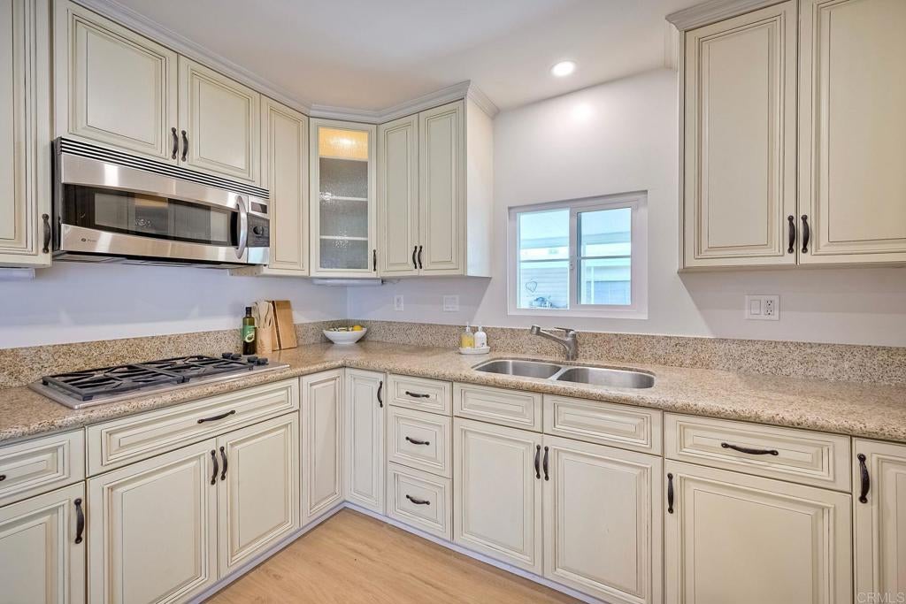 1951 47th Street 44