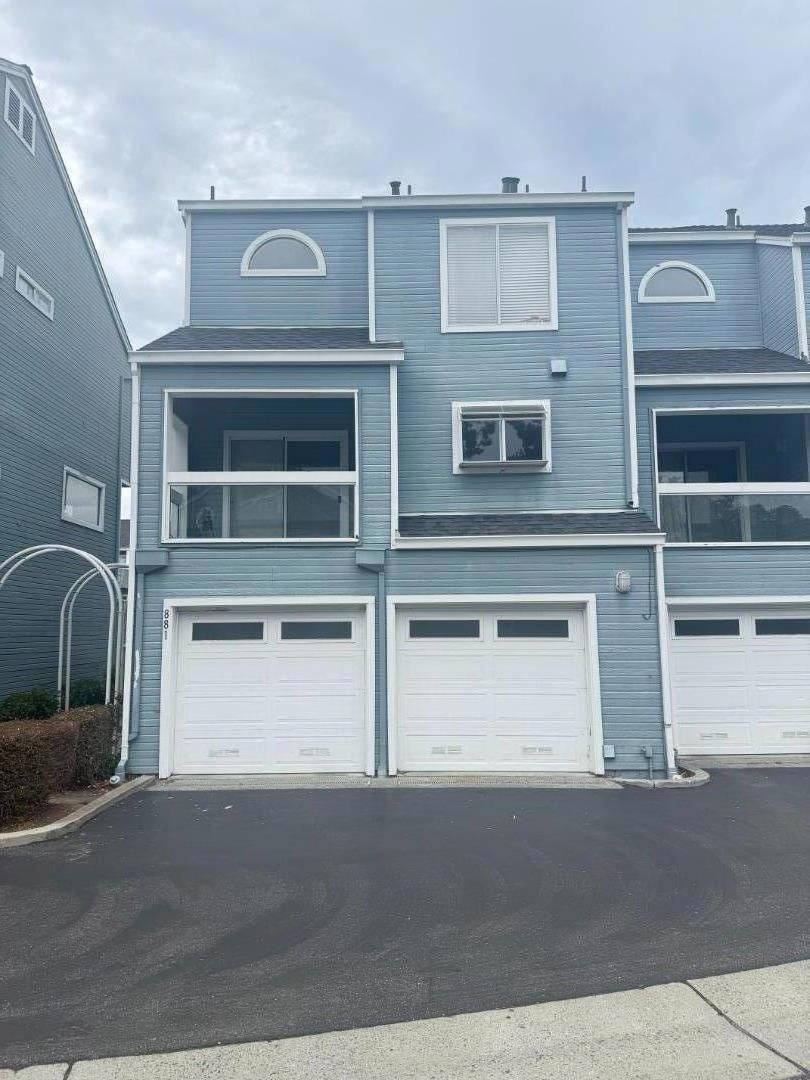881 Boardwalk Place