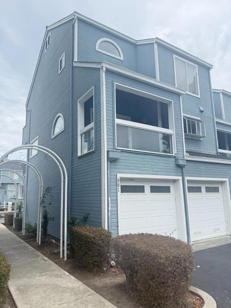 881 Boardwalk Place