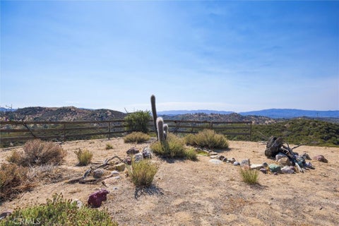 Tiny photo for 3395 Parkhill Road, Santa Margarita, CA 93453 (MLS # NS26190196)