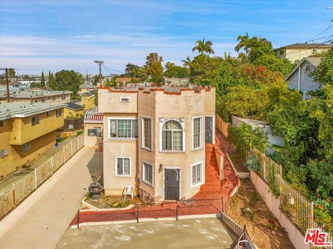 Photo of 4725 St Elmo Drive, Los Angeles, CA 90019 (MLS # 25615081)