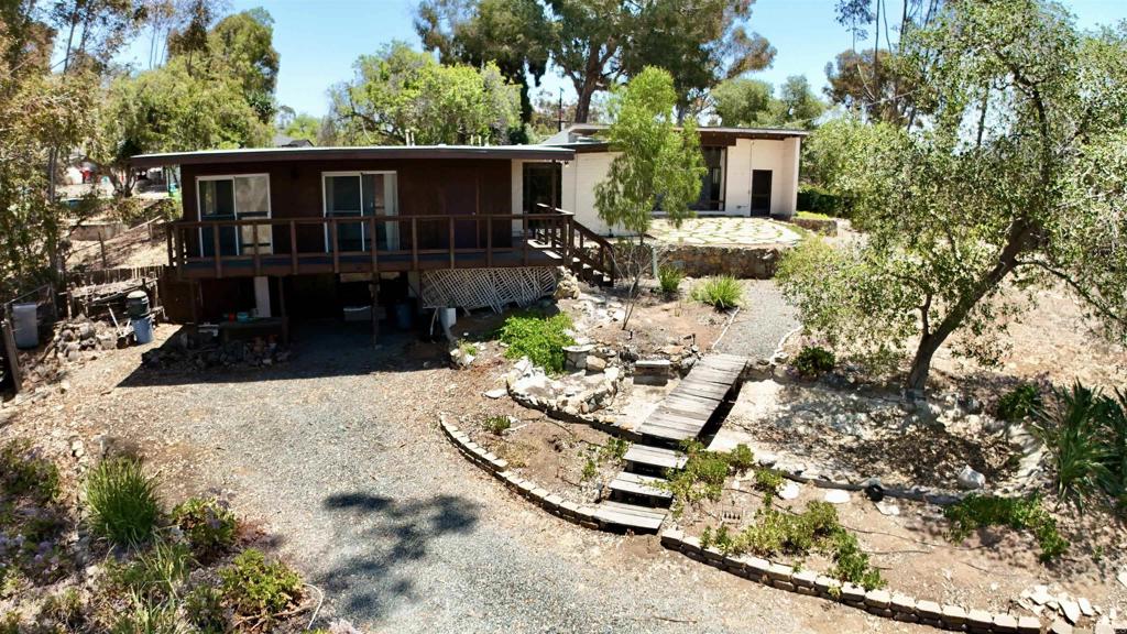 3533 Lomacitas Lane
