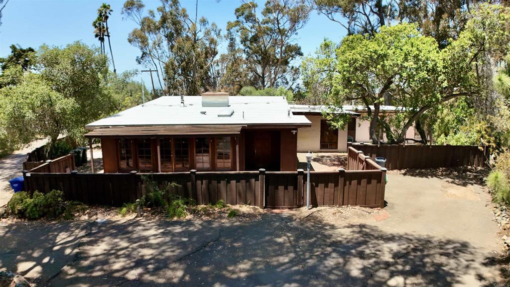 3533 Lomacitas Lane