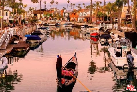 Photo of 109 GENEVA Walk, Long Beach, CA 90803 (MLS # 26648719)