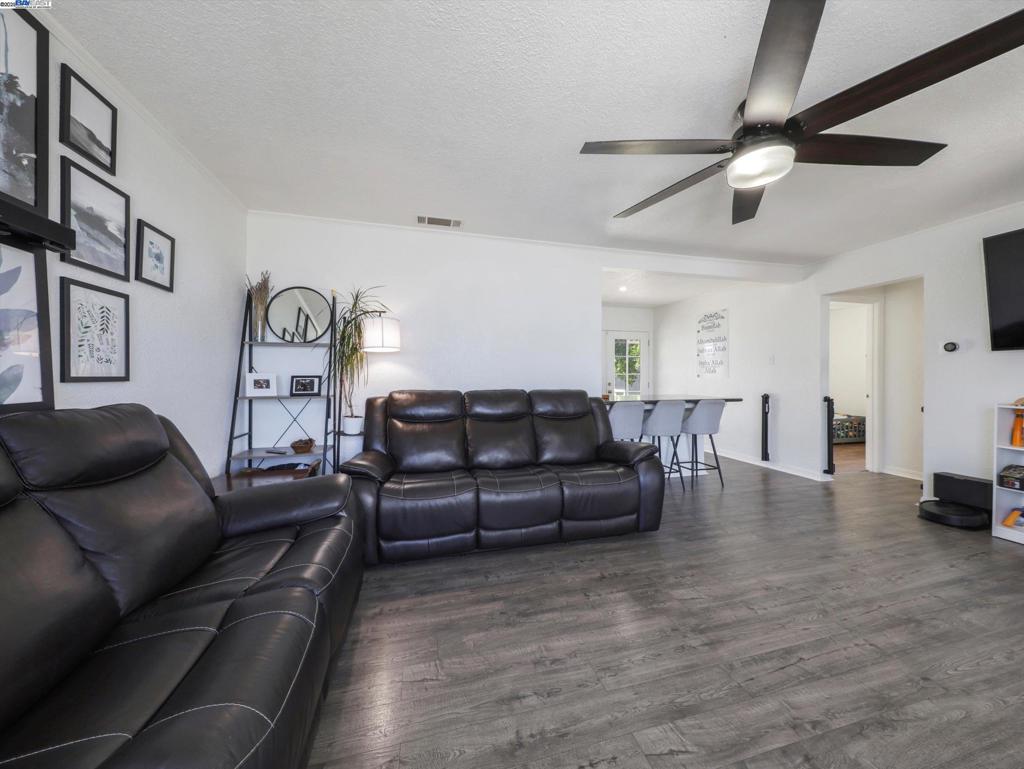 1343 Sixth Street