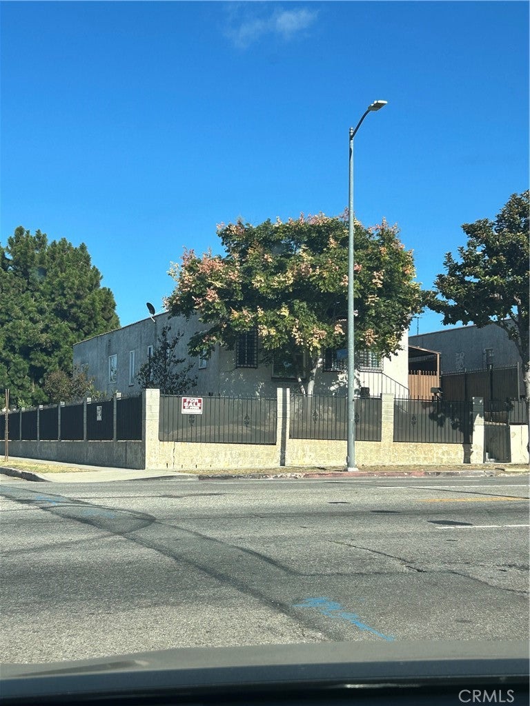 7502 Crenshaw Blvd BLVD, Los Angeles CA 90043