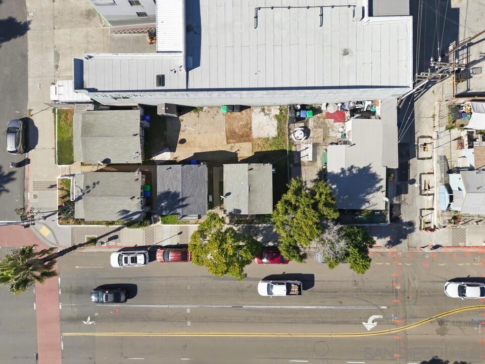 1028 Cesar E Chavez Pkwy