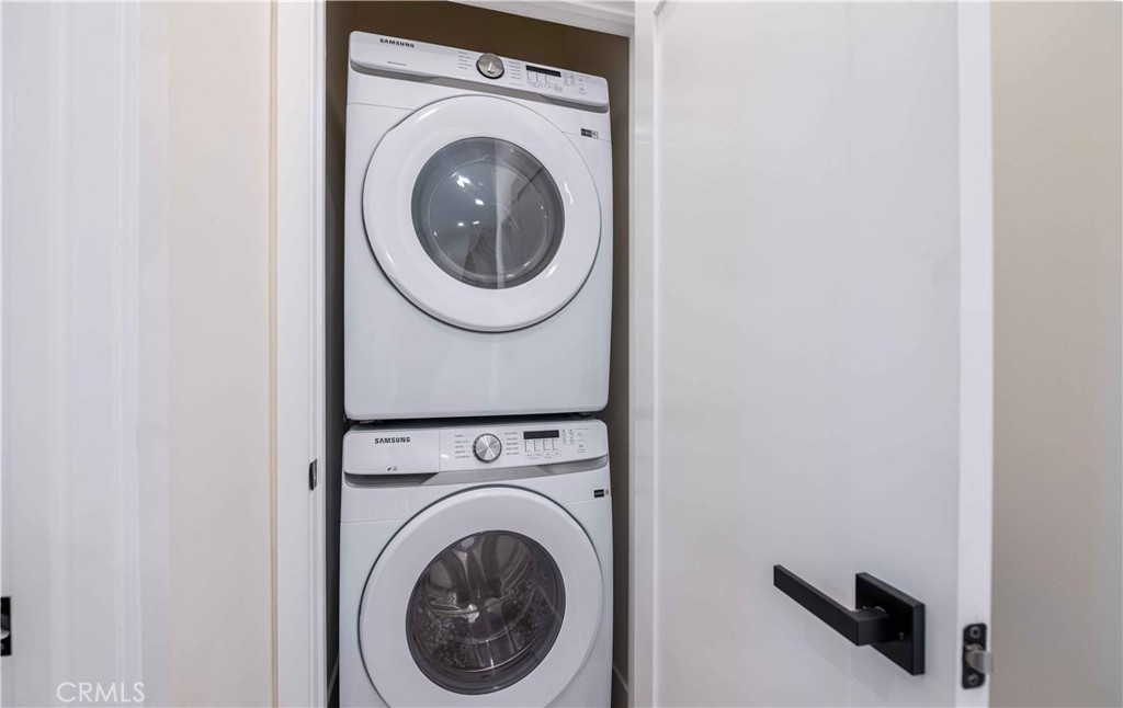 Conejo Country Homes Deluxe (501) - Residential Lease