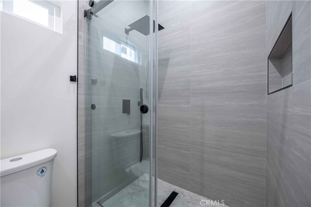 Conejo Country Homes Deluxe (501) - Residential Lease