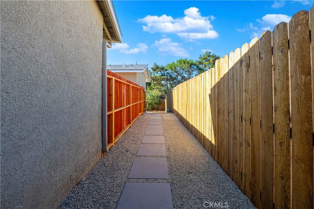 Conejo Country Homes Deluxe (501) - Residential Lease