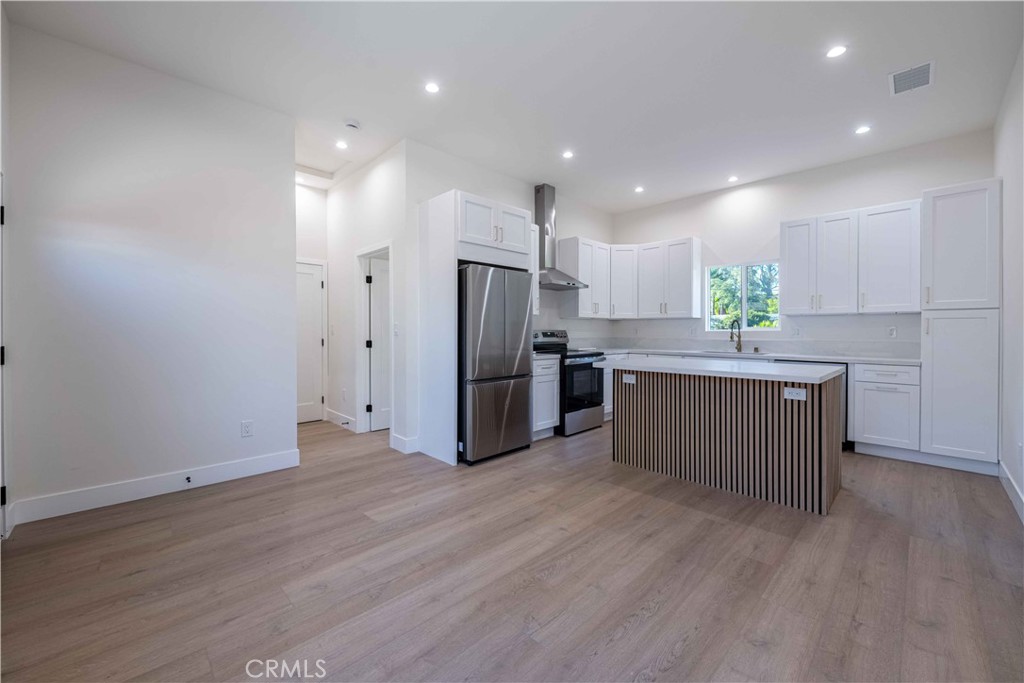 Conejo Country Homes Deluxe (501) - Residential Lease