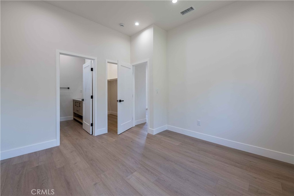 Conejo Country Homes Deluxe (501) - Residential Lease