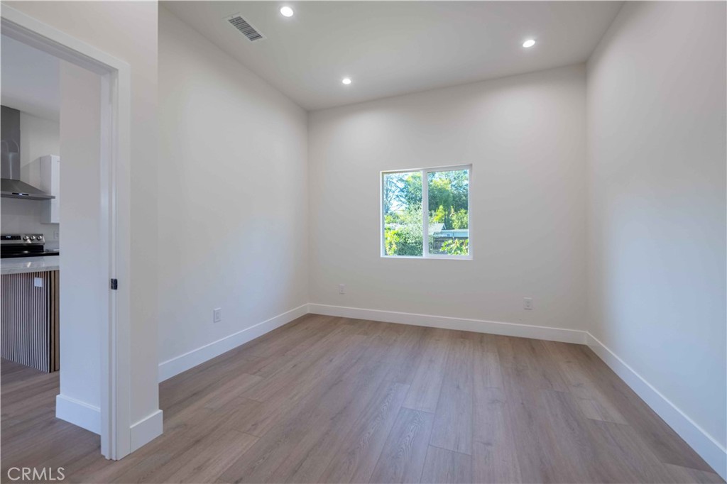 Conejo Country Homes Deluxe (501) - Residential Lease