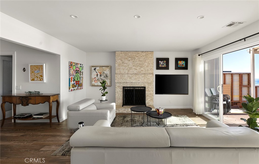 Beach Road Custom (BR) - Residential