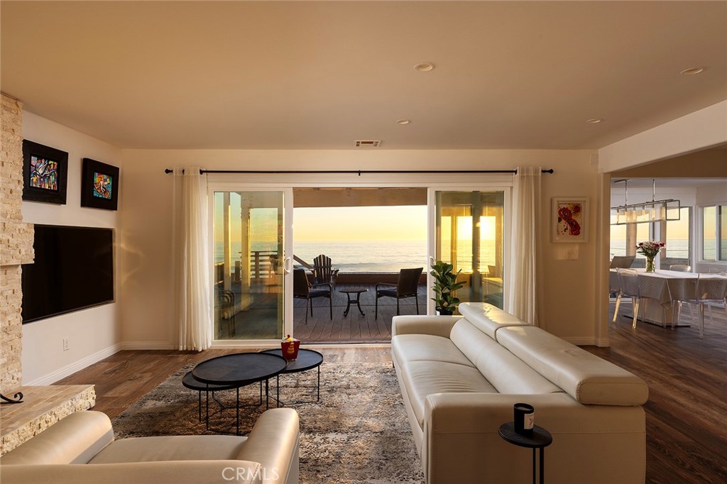 Beach Road Custom (BR) - Residential