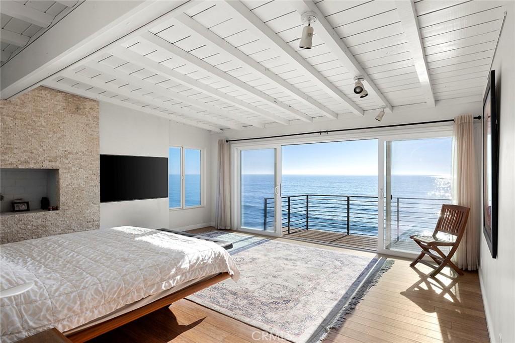 Beach Road Custom (BR) - Residential