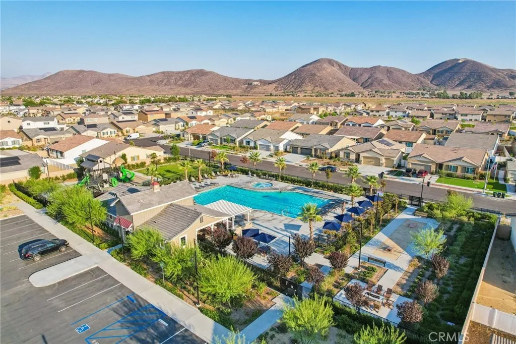 Hemet, California 92545, United States, 3 Bedrooms Bedrooms, ,2 BathroomsBathrooms,Residential,Active,192786