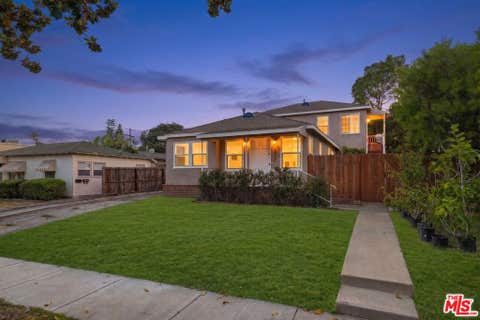 Photo of 1321 Orange Grove Avenue, Glendale, CA 91205 (MLS # 26849147)