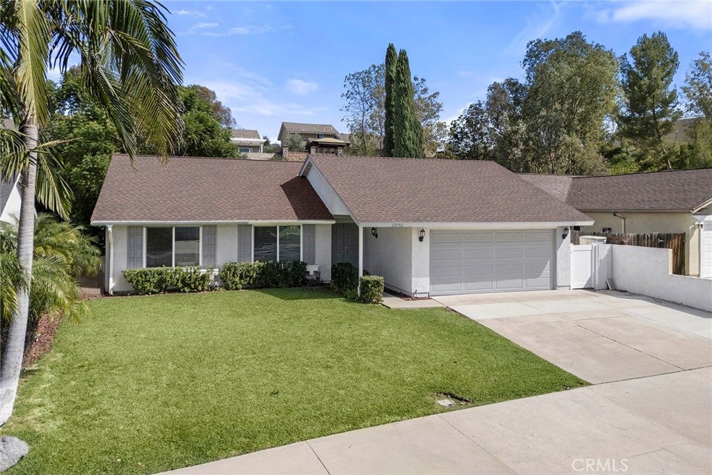 23752 San Esteban Dr
