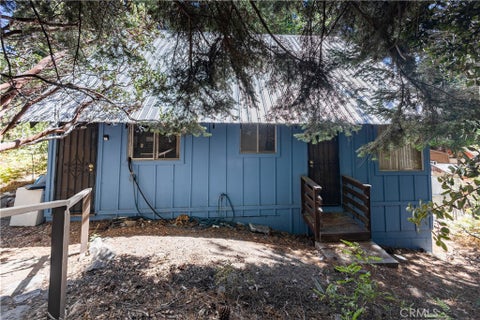 Photo of 5895 Robin Oak DR, Angelus Oaks, CA 92305 (MLS # CV26198836)