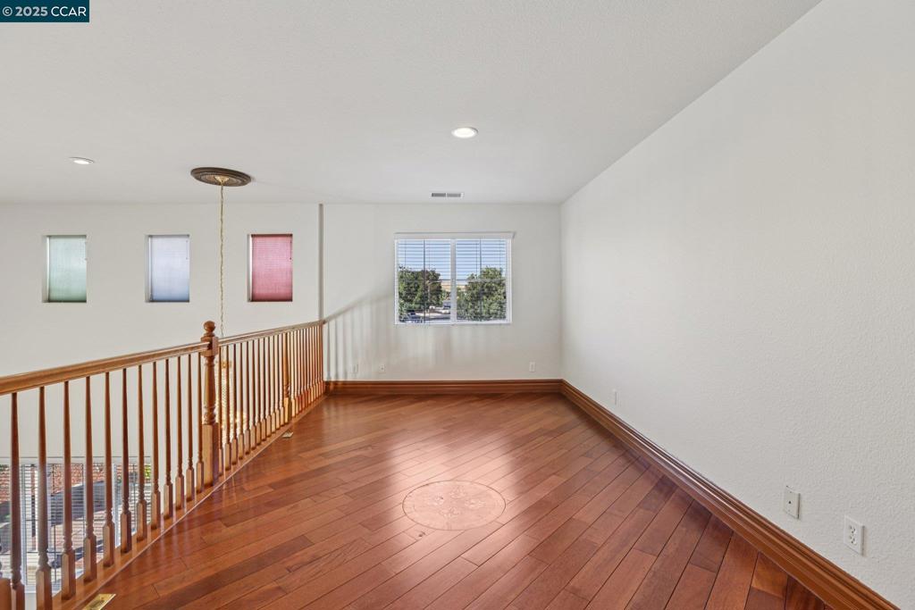 HIGHLANDS RANCH - Residential