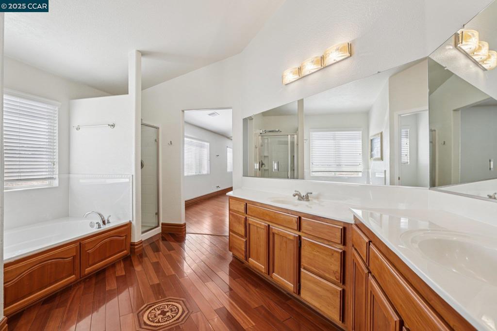 HIGHLANDS RANCH - Residential