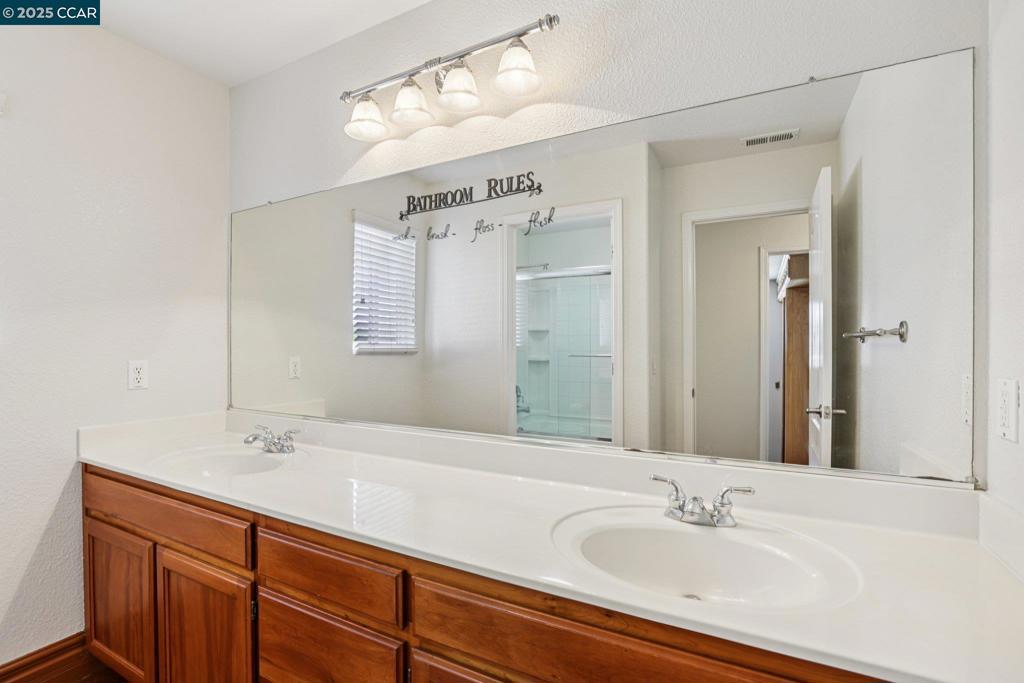 HIGHLANDS RANCH - Residential