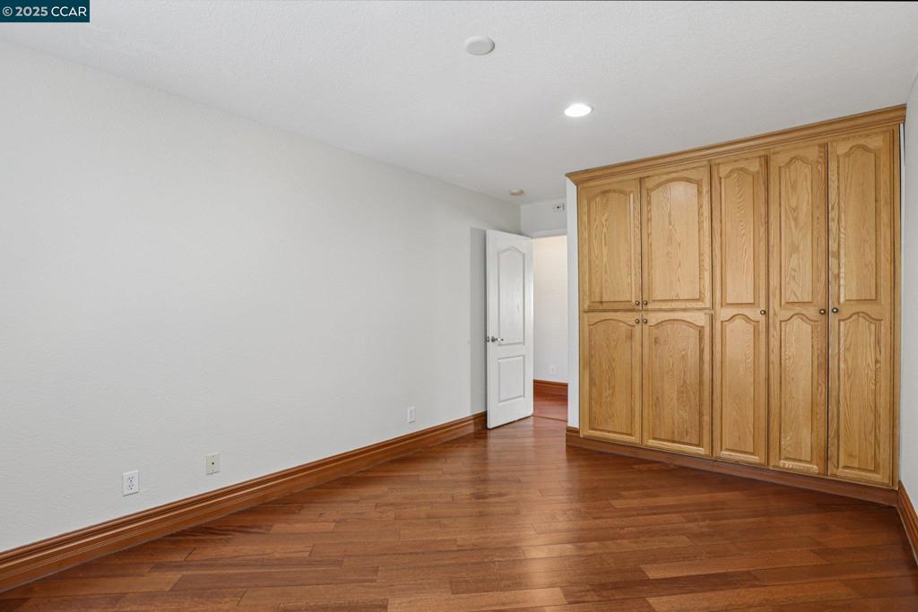 HIGHLANDS RANCH - Residential