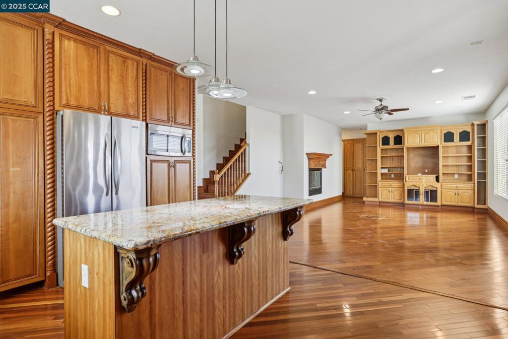 HIGHLANDS RANCH - Residential
